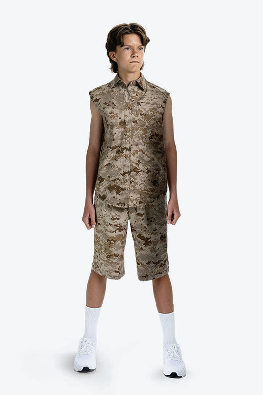 L3870 - CAMO SLEEVELESS BUTTON DOWN SHIRT